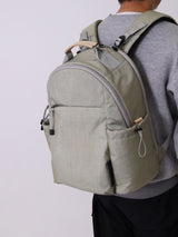 WHEELIE&CO. 旅と日常のお供に。軽量なナイロンバックパック_GREIGE