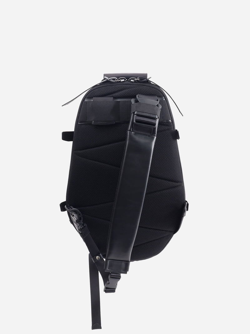 PACK-5 leather backpack (for 14inch pc) スタイリングがキマる