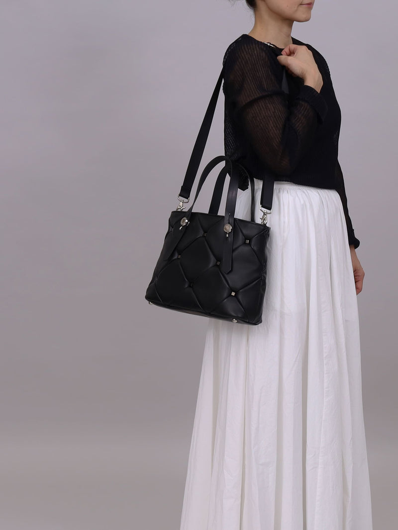 ミニレザートートバッグ  限定製作のキルティング×スタッズ