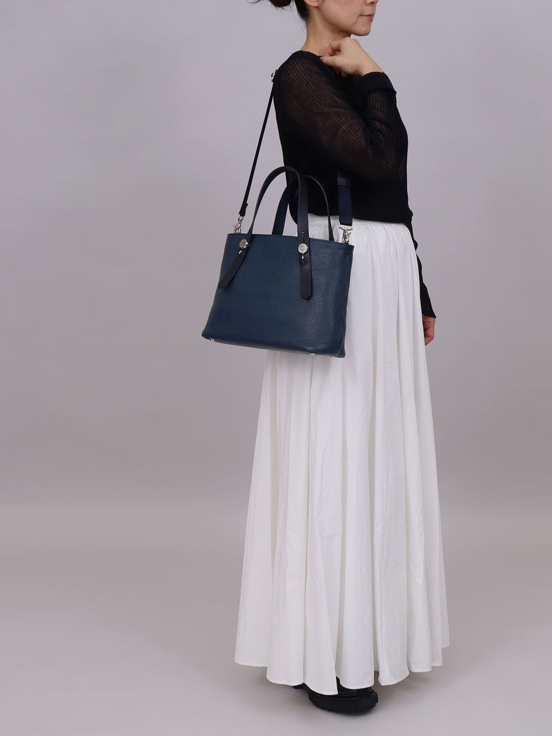 ミニレザートートバッグ  カツユキコダマ オリジナルシルバー釦使用 NAVY