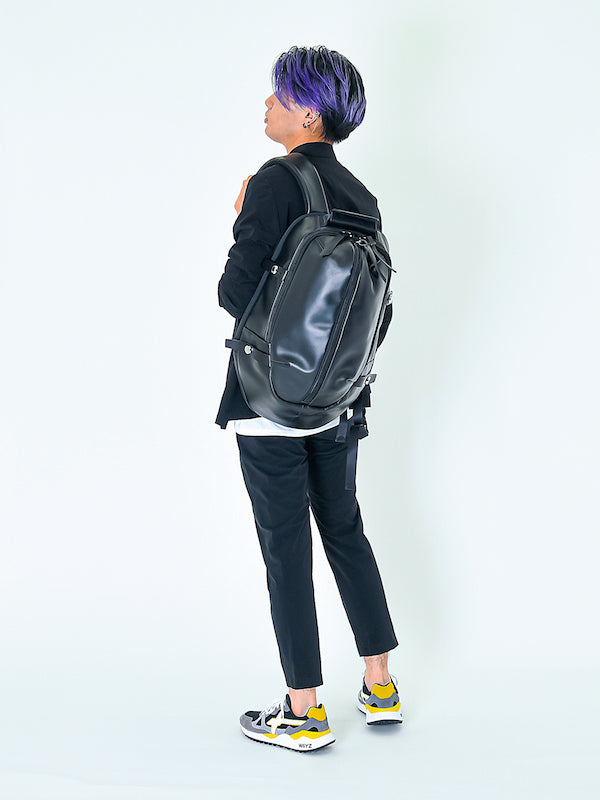 PACK-1 leather backpack (for 16inch pc)カツユキコダマのアイコニック レザーバックパック